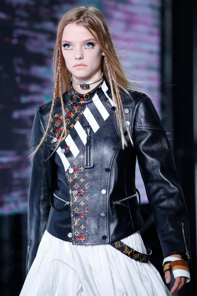 Look 73